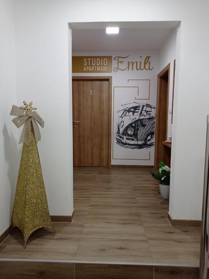 Studio Apartmani Emili Apartman Br 2 Μπιέλινα Εξωτερικό φωτογραφία