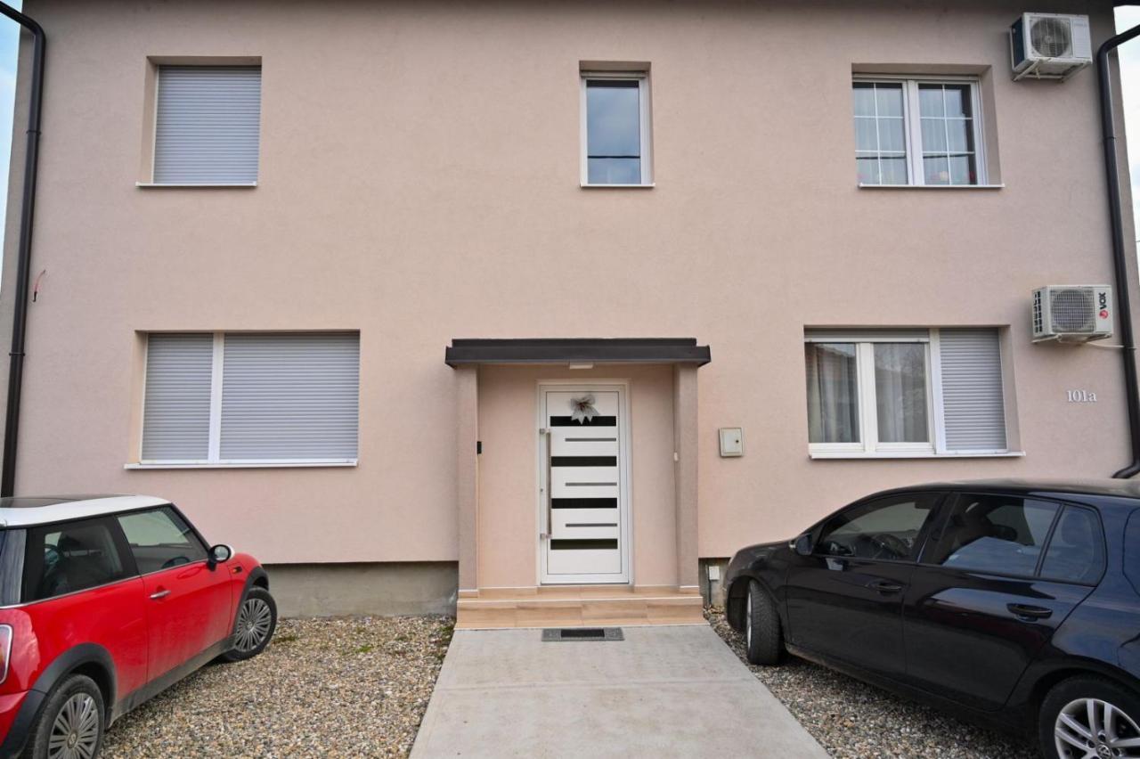Studio Apartmani Emili Apartman Br 2 Μπιέλινα Εξωτερικό φωτογραφία